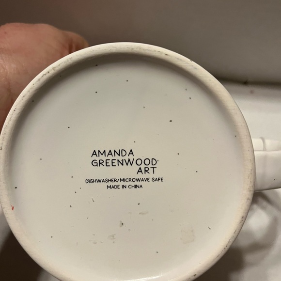 Designer inspired ceramic mug NWT  white with designer names - Picture 4 of 6